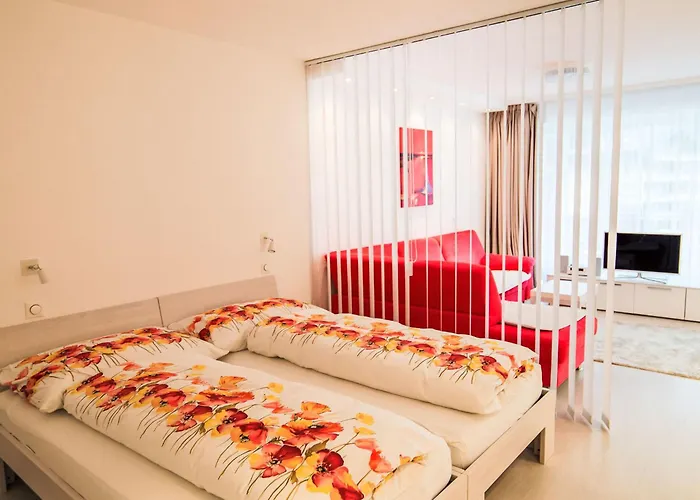 Cristal-8 By Interhome アパート ロイカーバード